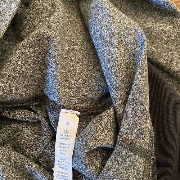 Lululemon Devi Yoga Crop heathered speckled black with mesh leggings - Picture 6 of 6